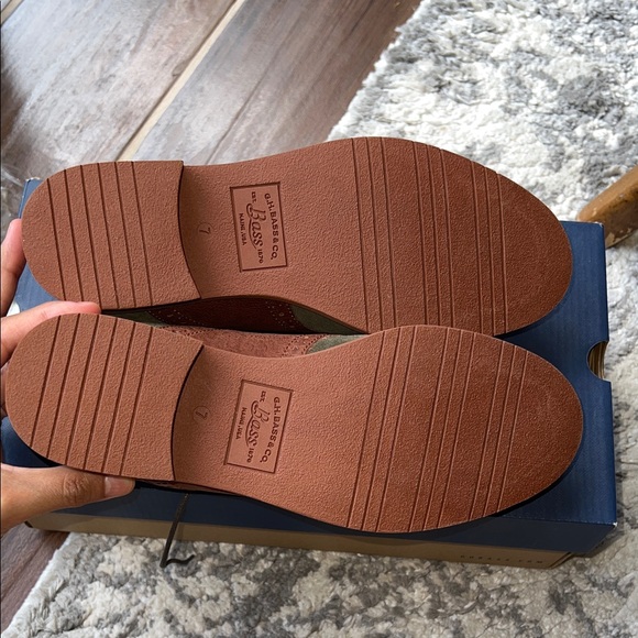 G.H. Bass & Co. Brown and Green Oxford Shoes - Picture 6 of 9